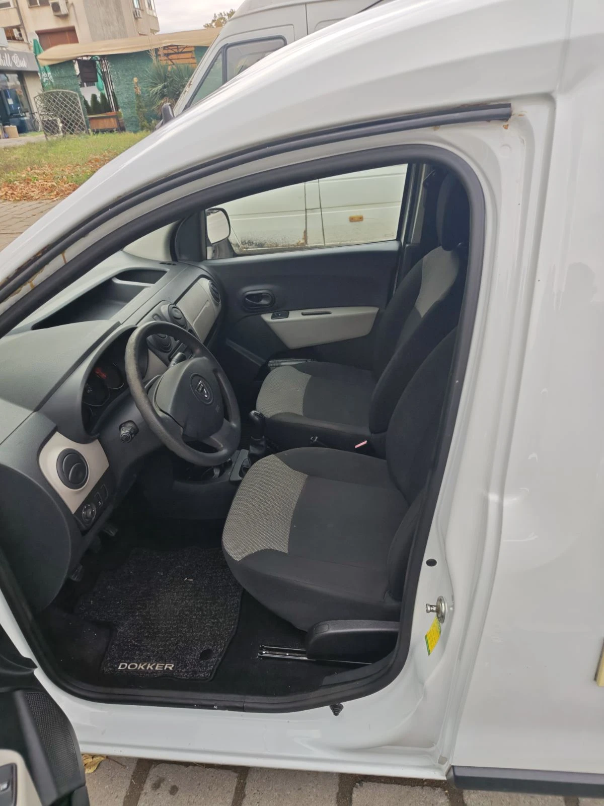 Dacia Dokker, снимка 8 - Автомобили и джипове - 56709495