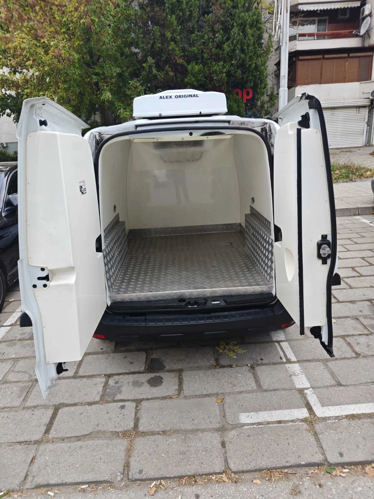 Dacia Dokker, снимка 12 - Автомобили и джипове - 56709495