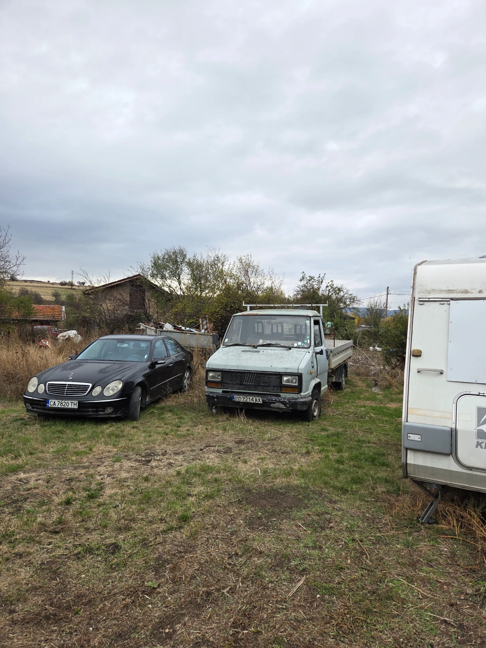 Mercedes-Benz E 220 Avangard, снимка 6 - Автомобили и джипове - 56714647