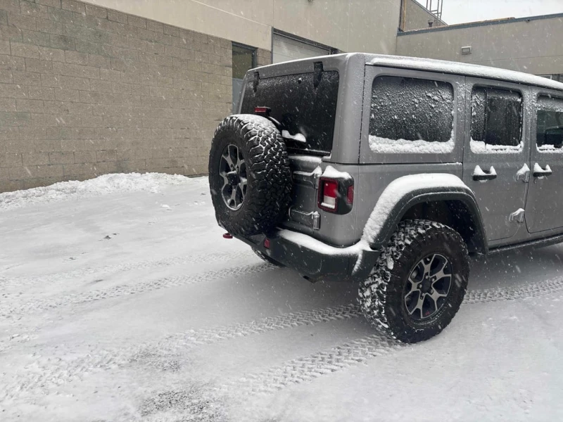 Jeep Wrangler * Rubicon * CARFAX * БЕЗ ПЪРВОНАЧАЛНА ВНОСКА, снимка 4 - Автомобили и джипове - 52725503