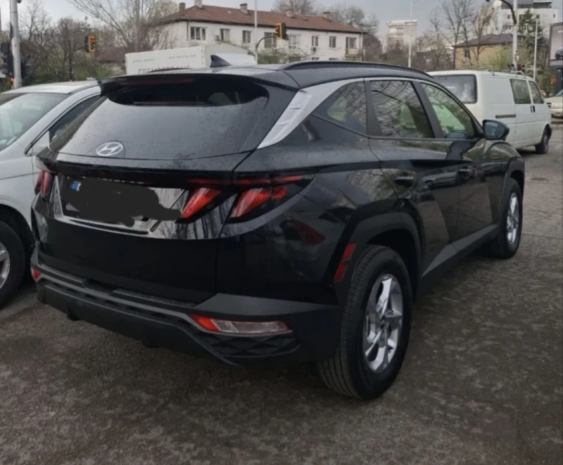 Hyundai Tucson, снимка 3 - Автомобили и джипове - 52736343