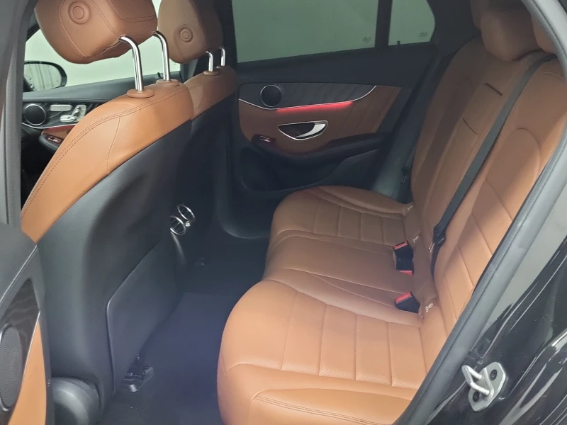 Mercedes-Benz GLC CLC300 * CARFAX * ОПЦИЯ ЗА ФИНАНСИРАНЕ * , снимка 11 - Автомобили и джипове - 53151399