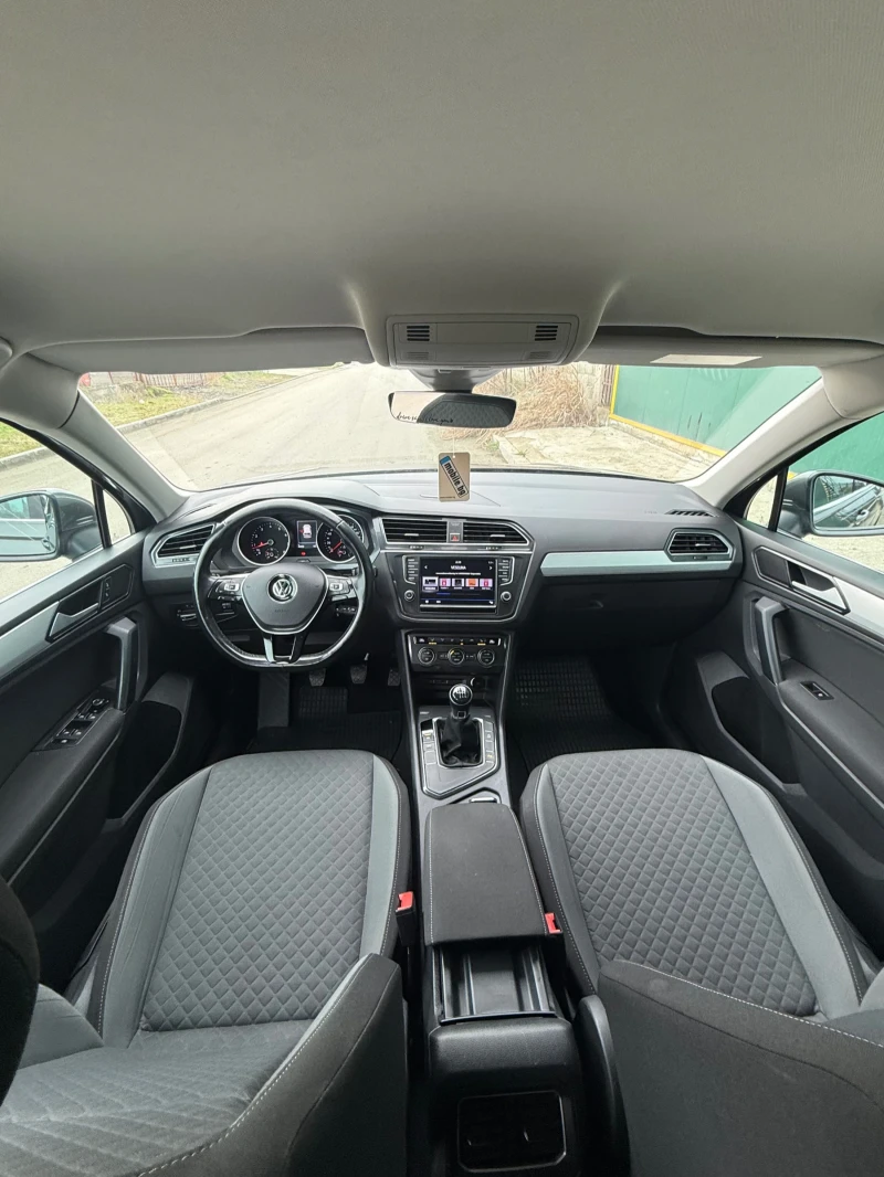 VW Tiguan 1.4, снимка 8 - Автомобили и джипове - 53239261