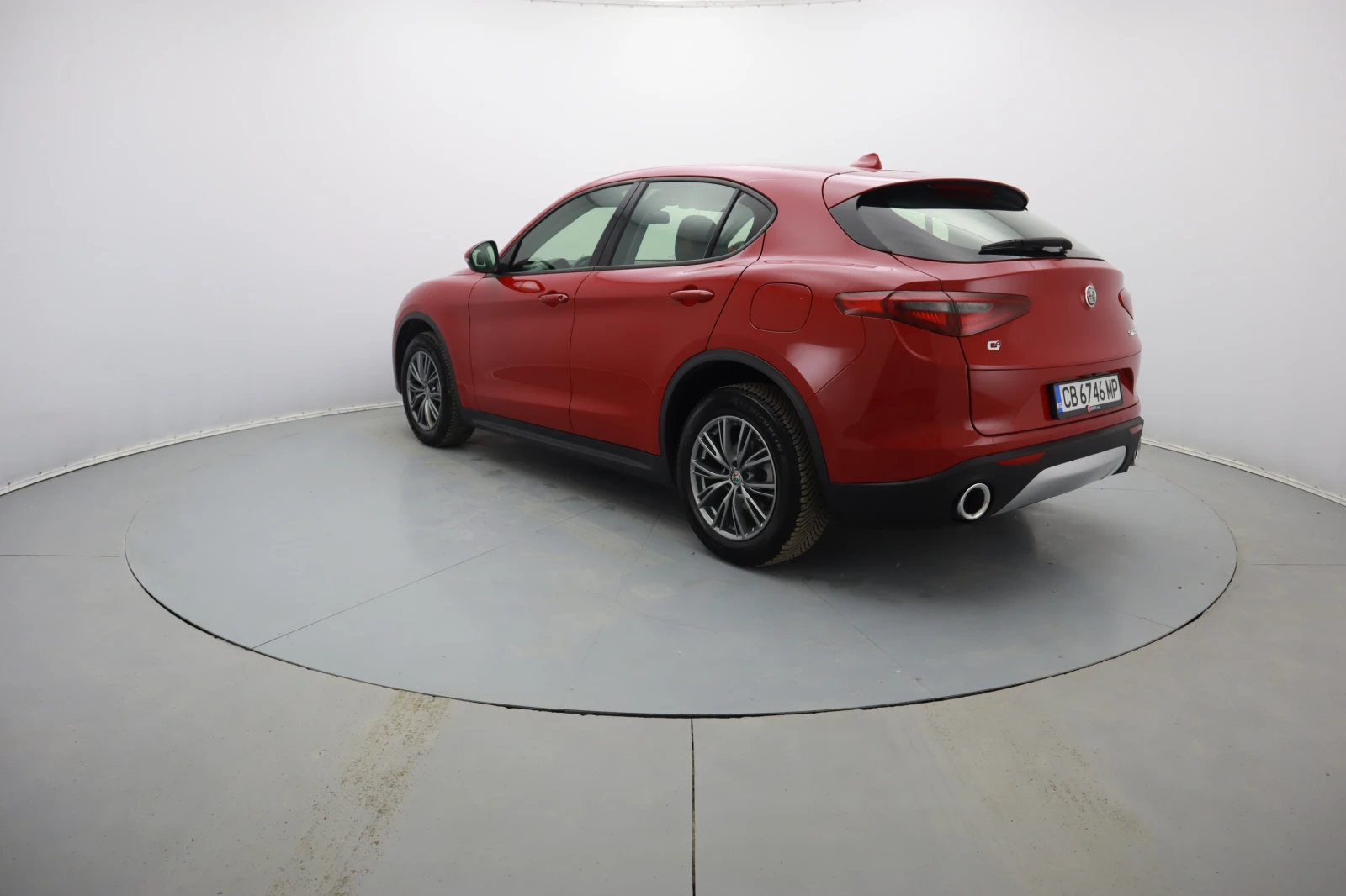 Alfa Romeo Stelvio  - изображение 4