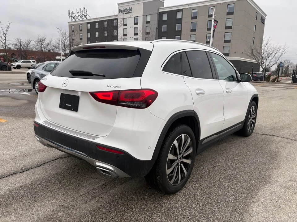 Mercedes-Benz GLA 250 CARFAX /Кожа/Нави/Подгрев/Панорама, снимка 5 - Автомобили и джипове - 53985737