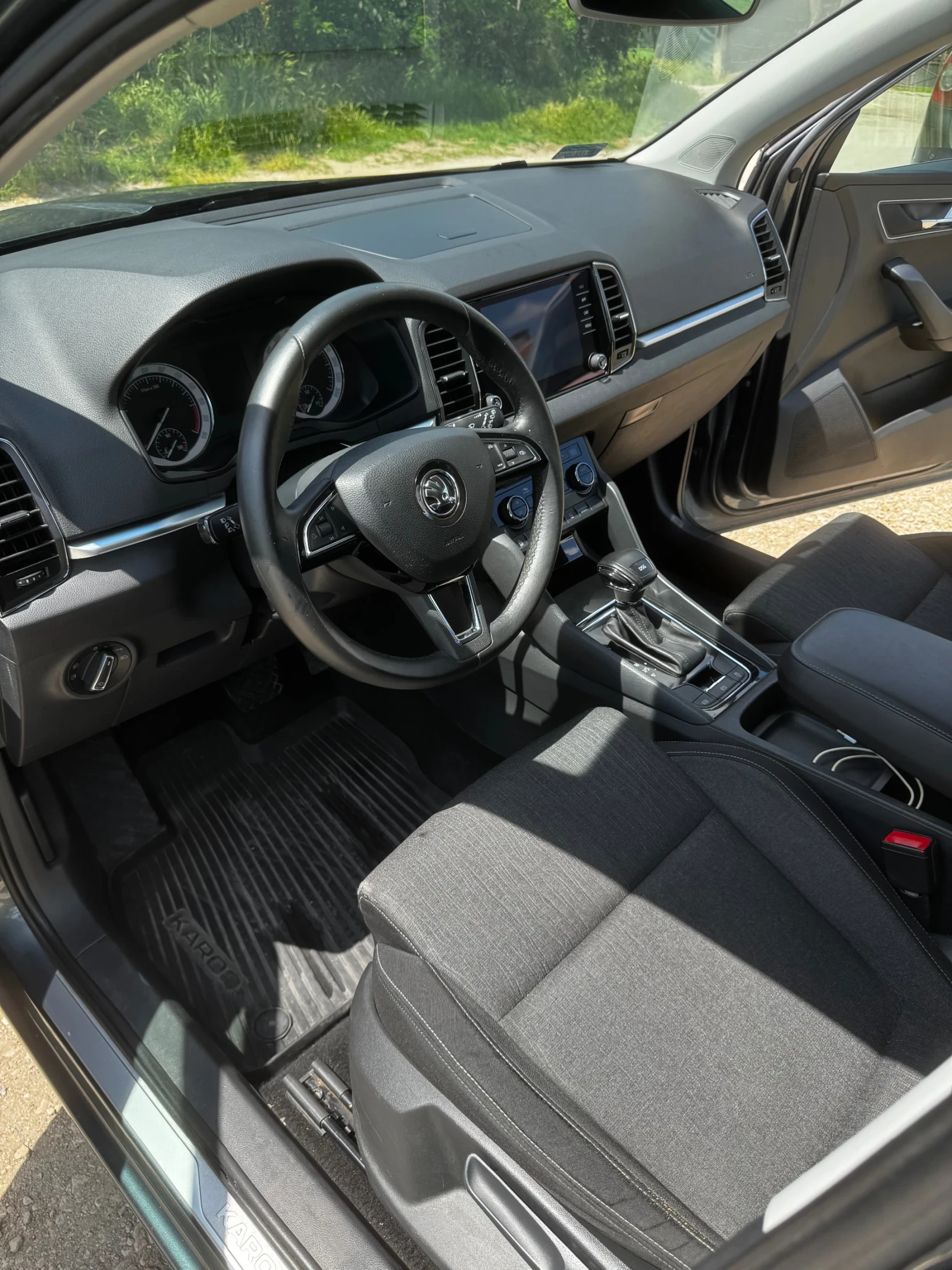 Skoda Karoq 1.6TDI, снимка 7 - Автомобили и джипове - 54956473
