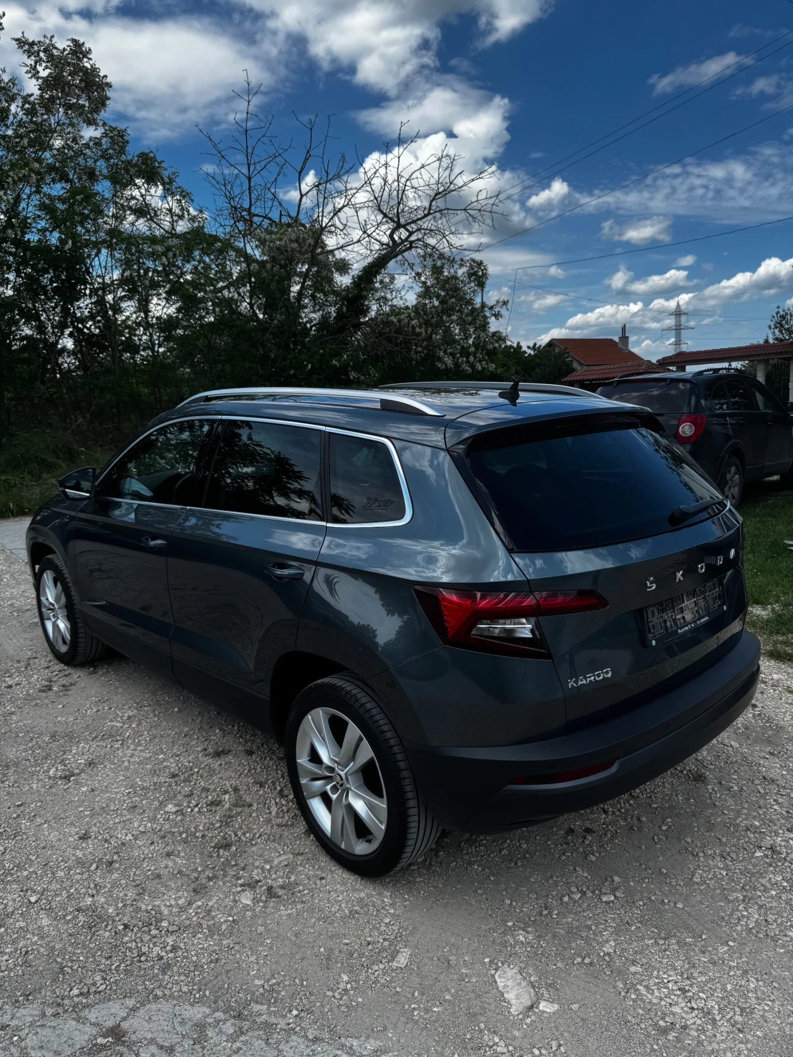 Skoda Karoq 1.6TDI, снимка 4 - Автомобили и джипове - 54956473