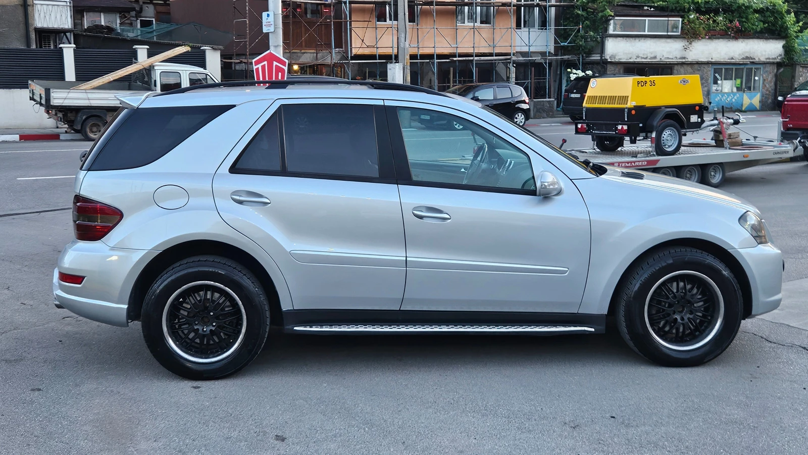 Mercedes-Benz ML 320 CDI   AMG/Navig/Klimatronik/Avtomat/Facelift, снимка 7 - Автомобили и джипове - 55042434