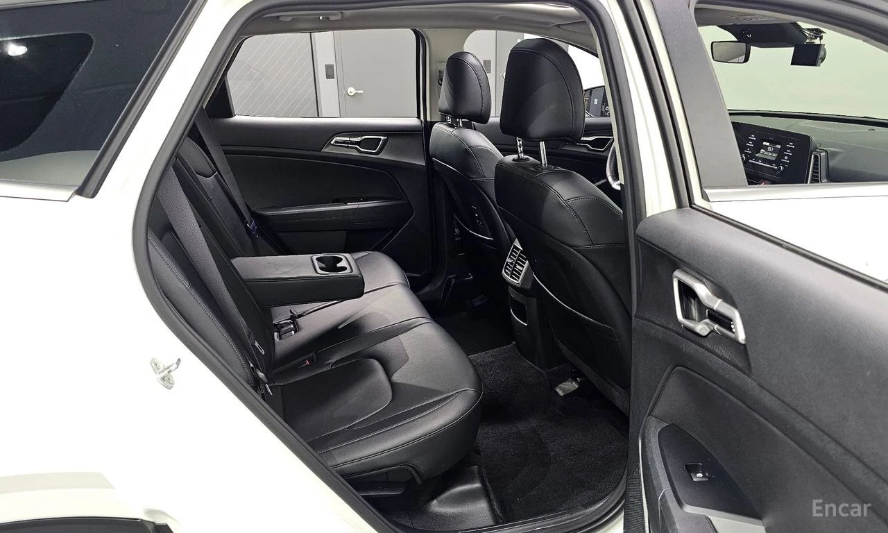 Kia Sportage 1.6T Prestige 4x4* ПОДГРЕВ* ОБДУХВАНЕ* ПАНОРАМА* , снимка 13 - Автомобили и джипове - 55503624