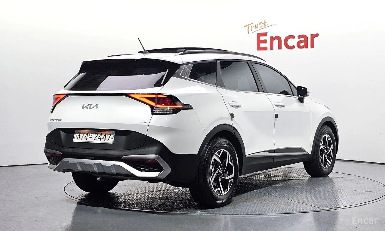 Kia Sportage 1.6T Prestige 4x4* ПОДГРЕВ* ОБДУХВАНЕ* ПАНОРАМА* , снимка 3 - Автомобили и джипове - 55503624