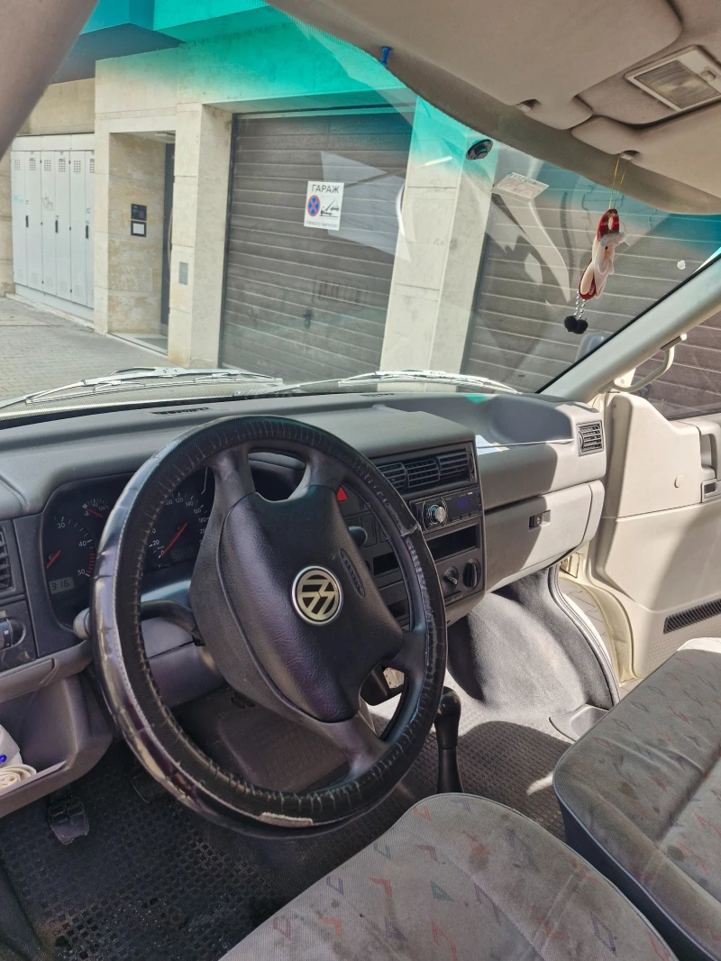 VW T4 2.5 Хладилен, снимка 9 - Бусове и автобуси - 49496779