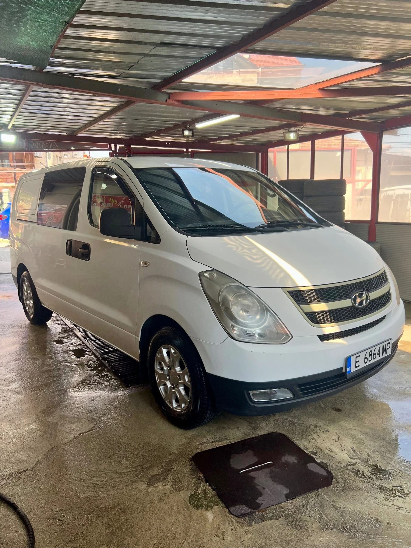Hyundai H1 2.5 Дизел - изображение 4