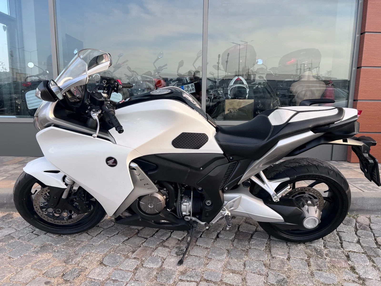 Honda Vfr 1200F ABS - изображение 6