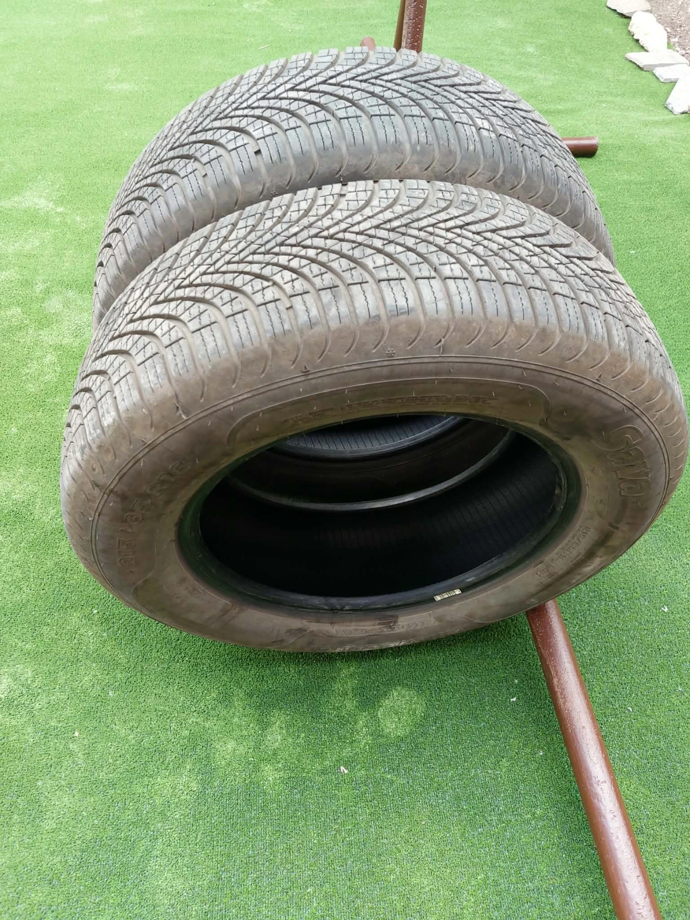 Гуми Всесезонни 215/65R16