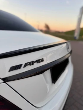 Mercedes-Benz E 220 AMG Pack, снимка 5