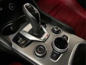 Alfa Romeo Giulia Veloce 2.0T Q4* FULL, снимка 13