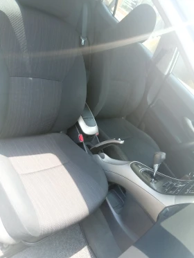 Обява за продажба на Toyota Auris 1.4D4D Automatic ~5 000 EUR - изображение 10