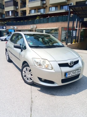 Обява за продажба на Toyota Auris 1.4D4D Automatic ~5 000 EUR - изображение 1