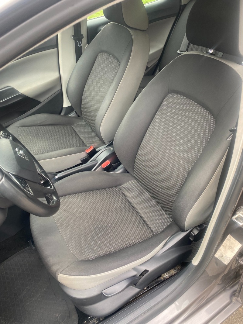 Seat Ibiza, снимка 8 - Автомобили и джипове - 46270151