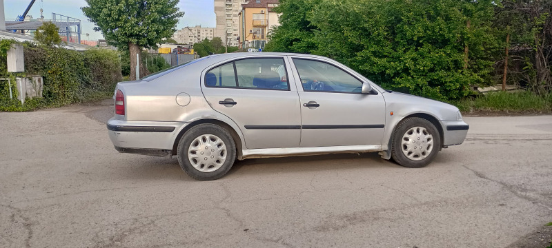 Skoda Octavia, снимка 5 - Автомобили и джипове - 45405172