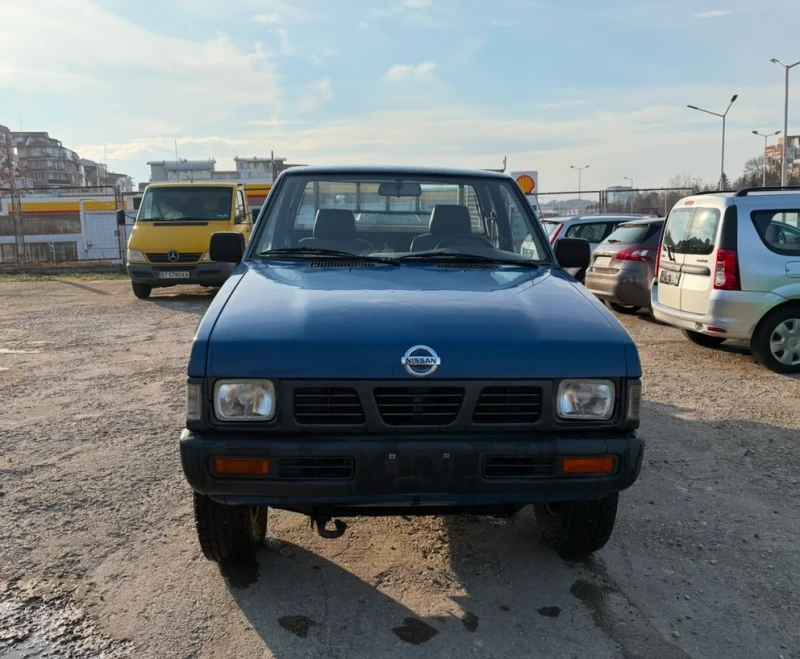 Nissan Pickup 2.4i 126hp 4x4, снимка 2 - Автомобили и джипове - 49293251