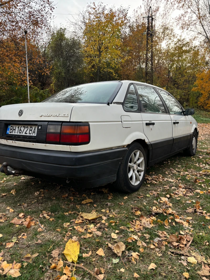 VW Passat B3 1.6td, снимка 3 - Автомобили и джипове - 49387120