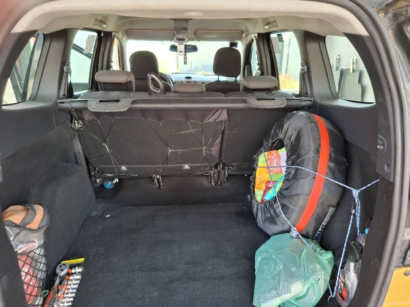 Dacia Lodgy, снимка 6 - Автомобили и джипове - 52258990