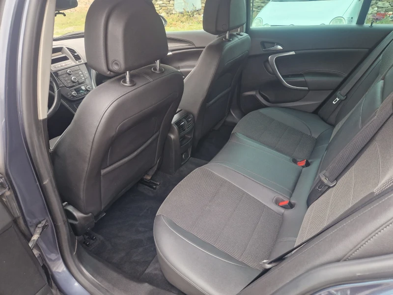 Opel Insignia 2.0cdti, 160кс, 11г, 195х.км.като нова, снимка 10 - Автомобили и джипове - 52305329