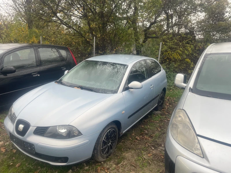 Seat Ibiza 1.4 бензин ел пакет климатроник, снимка 2 - Автомобили и джипове - 52494581