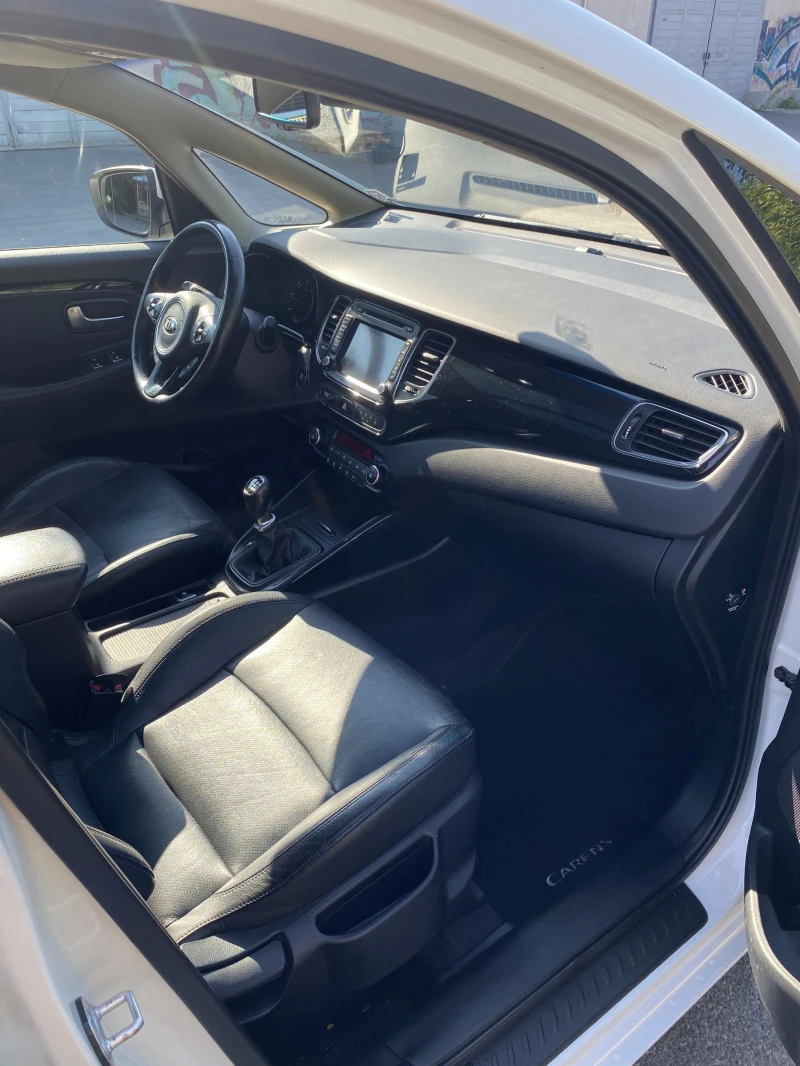 Kia Carens, снимка 4 - Автомобили и джипове - 52645189