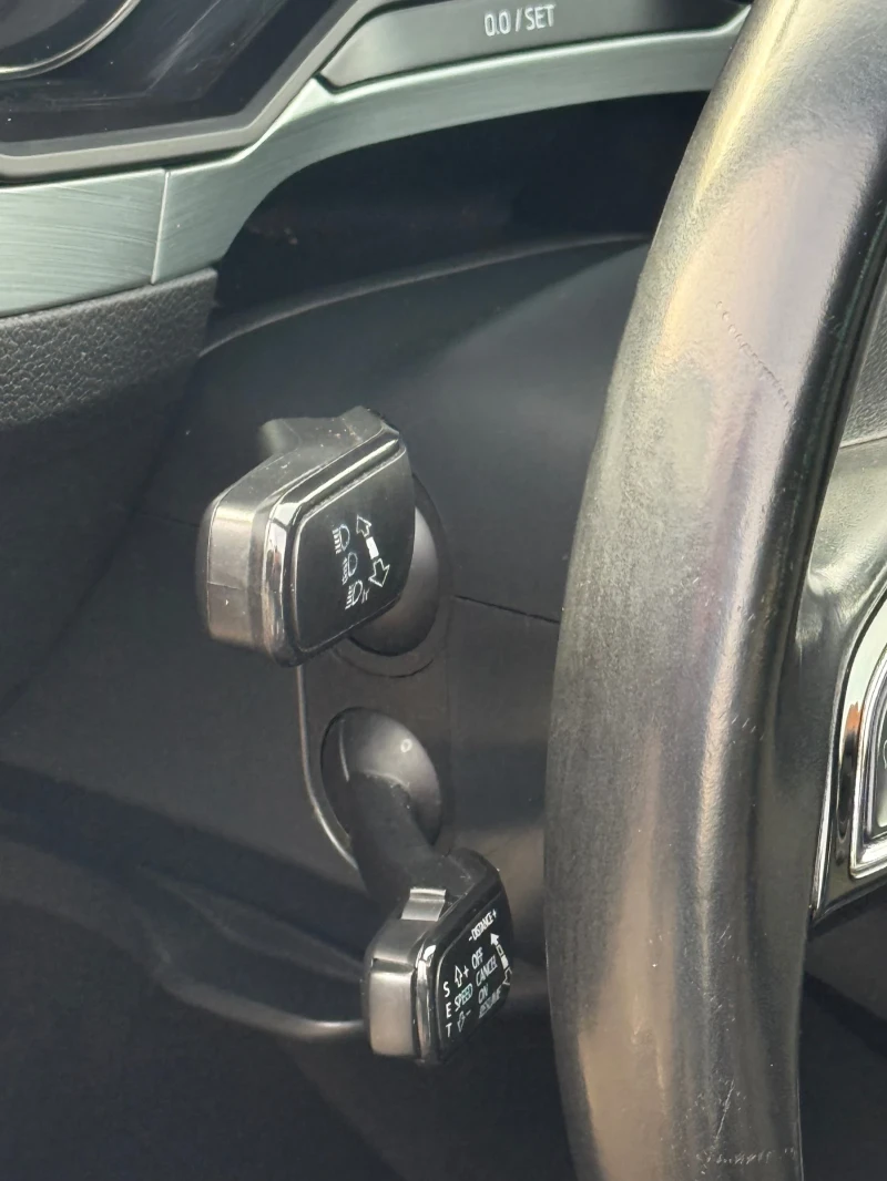 Skoda Superb 1.6 TDI, снимка 13 - Автомобили и джипове - 52956110