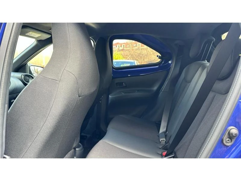 Toyota Aygo X 1.0 ENVY CVT MY24, снимка 11 - Автомобили и джипове - 52947486