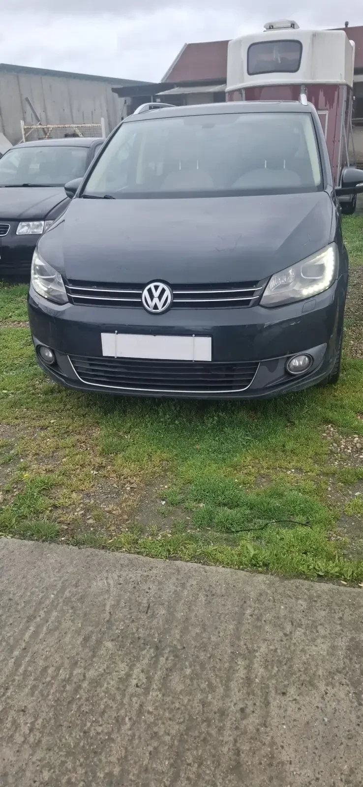 VW Touran, снимка 4 - Автомобили и джипове - 54185598