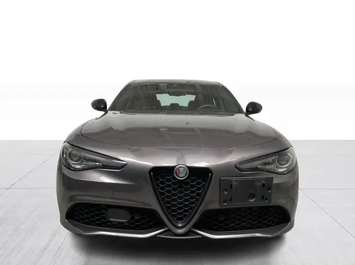 Alfa Romeo Giulia Veloce 2.0T Q4* FULL, снимка 2 - Автомобили и джипове - 55002111
