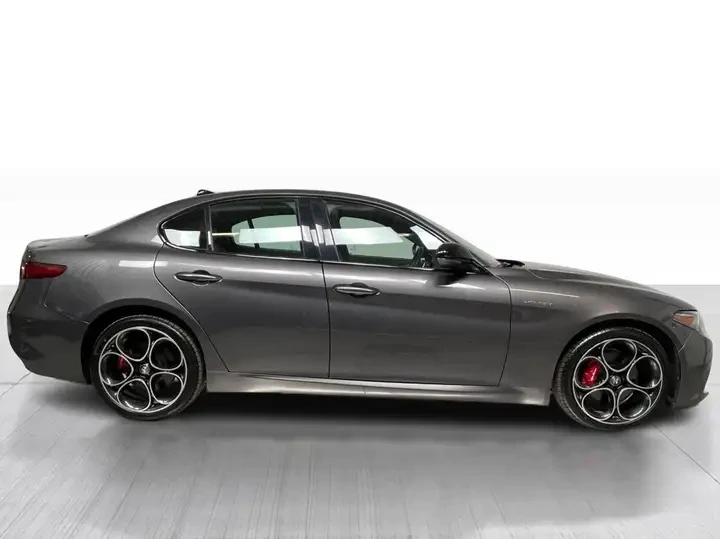 Alfa Romeo Giulia Veloce 2.0T Q4* FULL, снимка 6 - Автомобили и джипове - 55002111