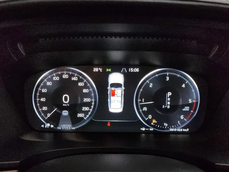Volvo S90 D4 INSCRIPTION, снимка 8 - Автомобили и джипове - 55562382