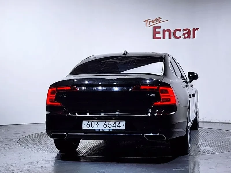 Volvo S90 D4 INSCRIPTION, снимка 4 - Автомобили и джипове - 55562382