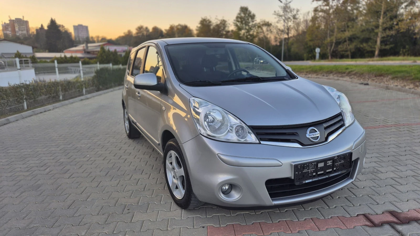 Nissan Note 1.4 - изображение 5