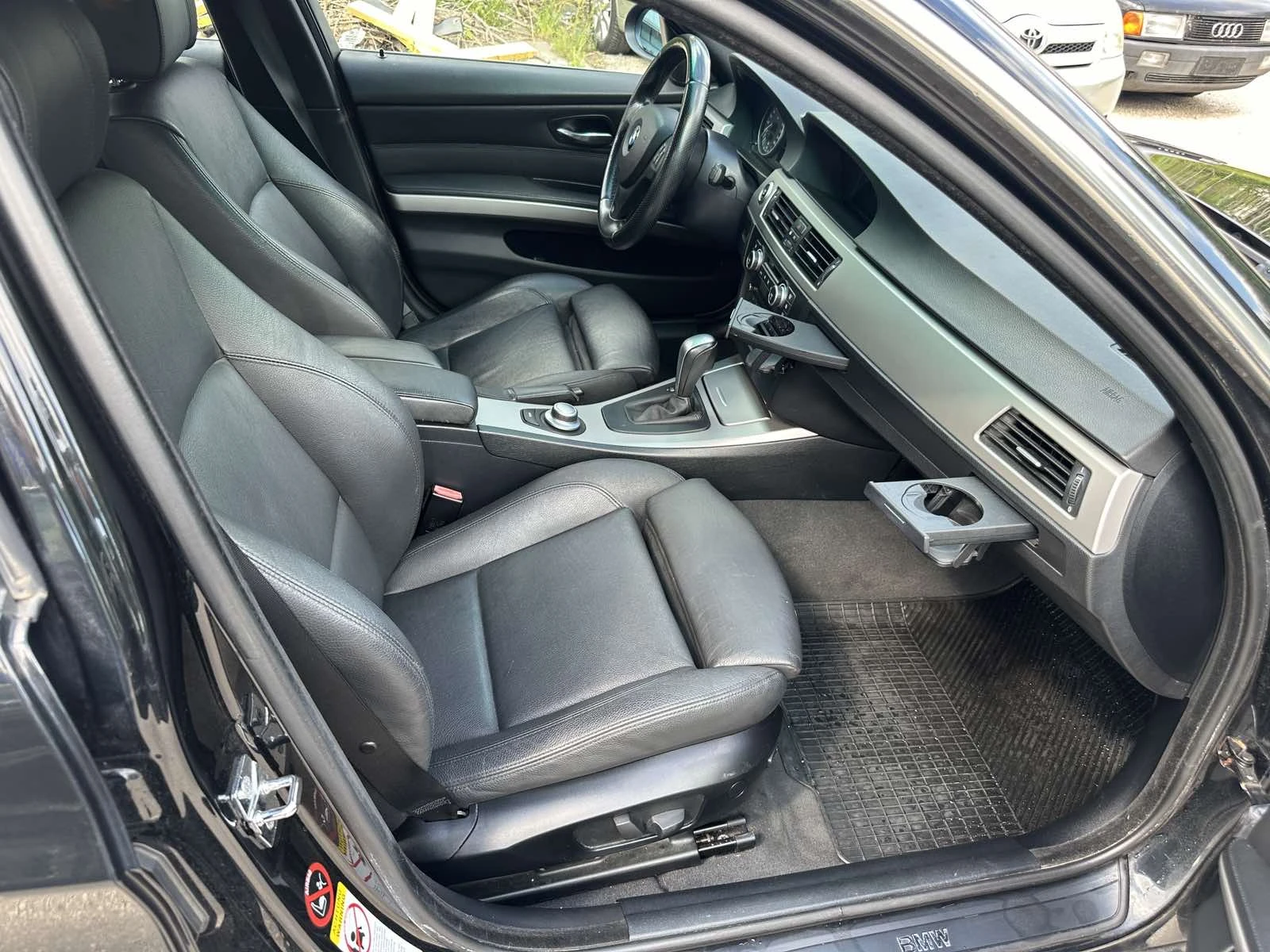 BMW 325 325xi Швейцария, снимка 11 - Автомобили и джипове - 50413668
