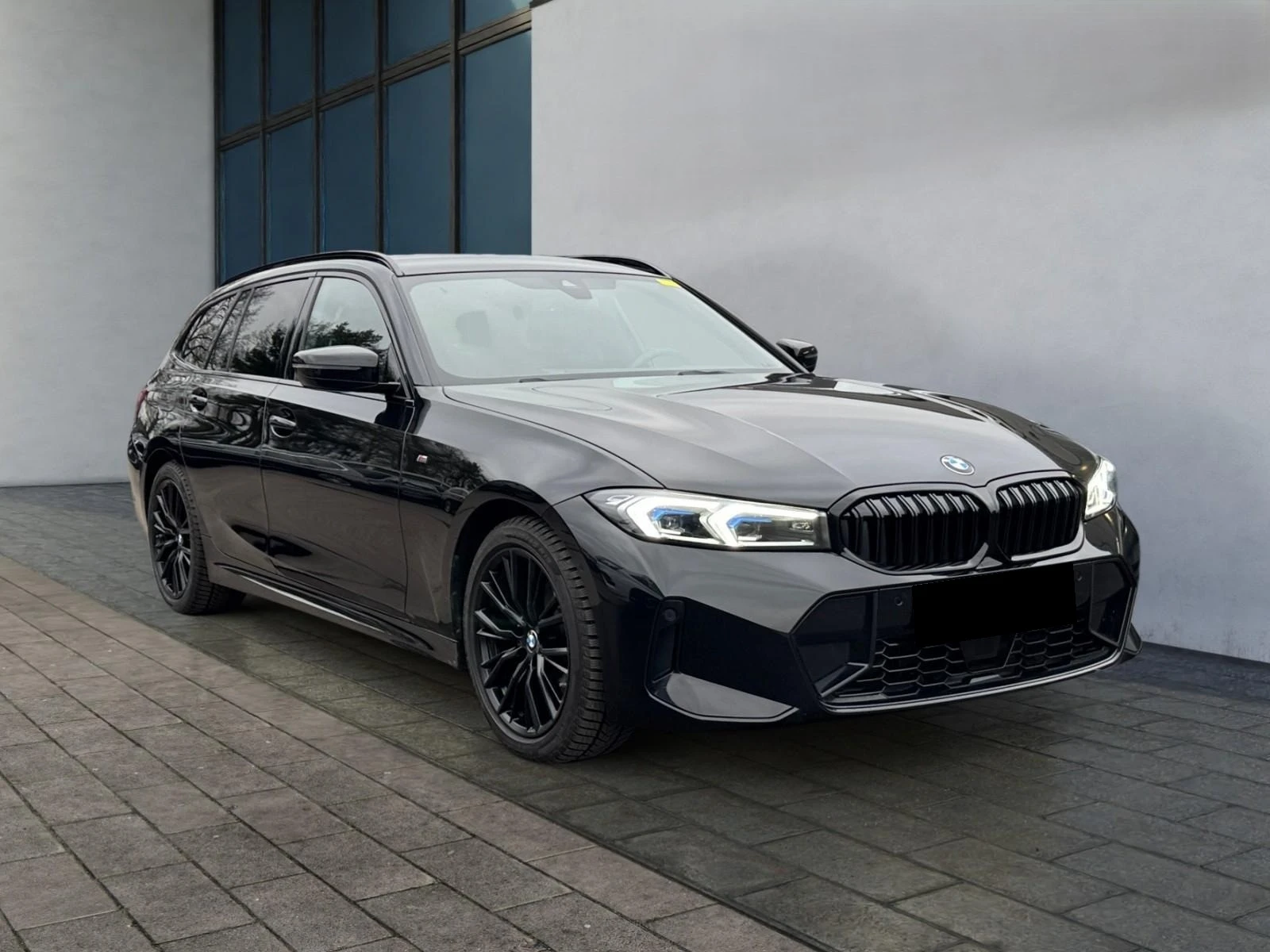 BMW 330 d TOURING XDRIVE M-SPORT PANO HEAD UP 360 LED  - изображение 2
