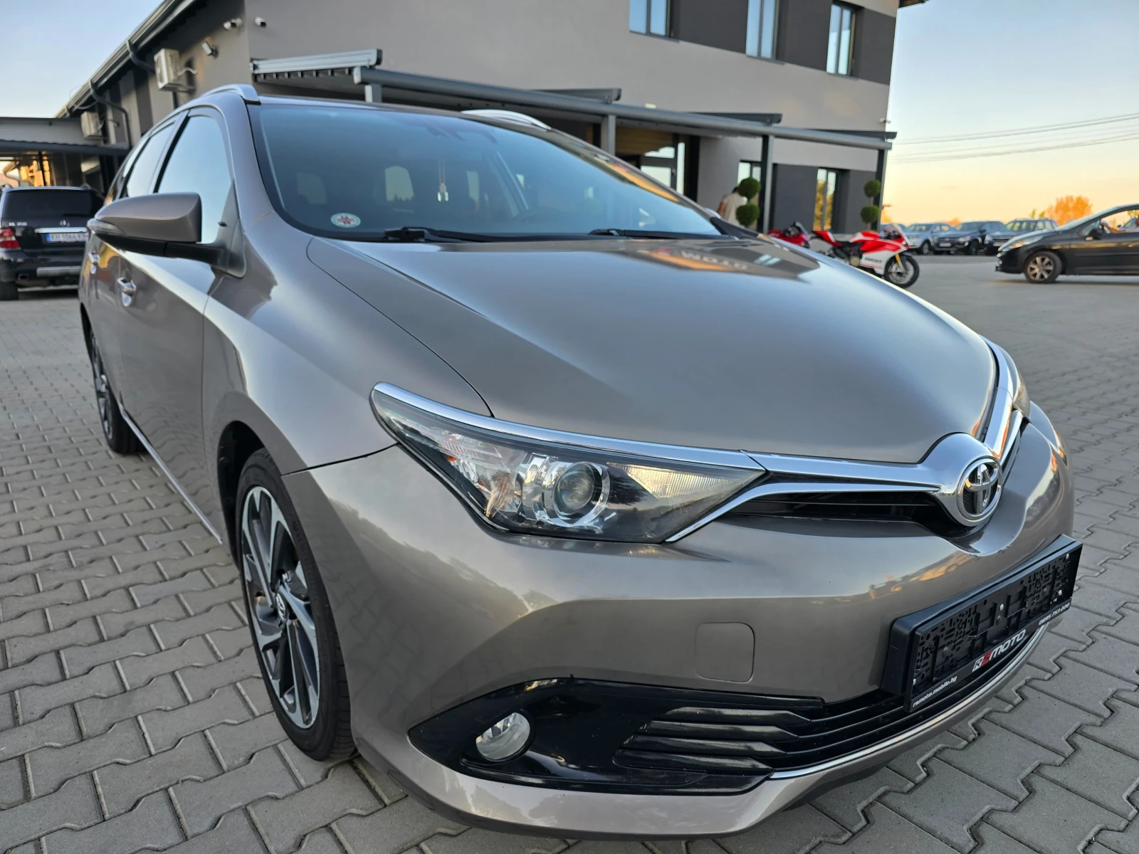 Toyota Auris 1.6D4-D, Facelift, Euro 6, ! | Mobile.bg   1
