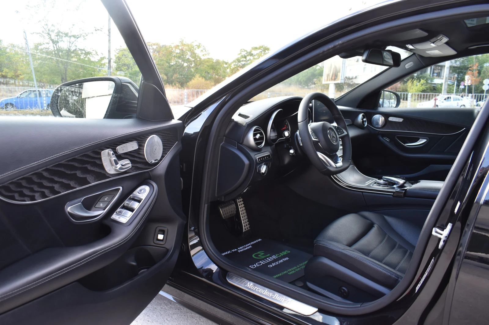 Mercedes-Benz C 400 AMG-LINE* FULL-LED* CAMERA - изображение 8