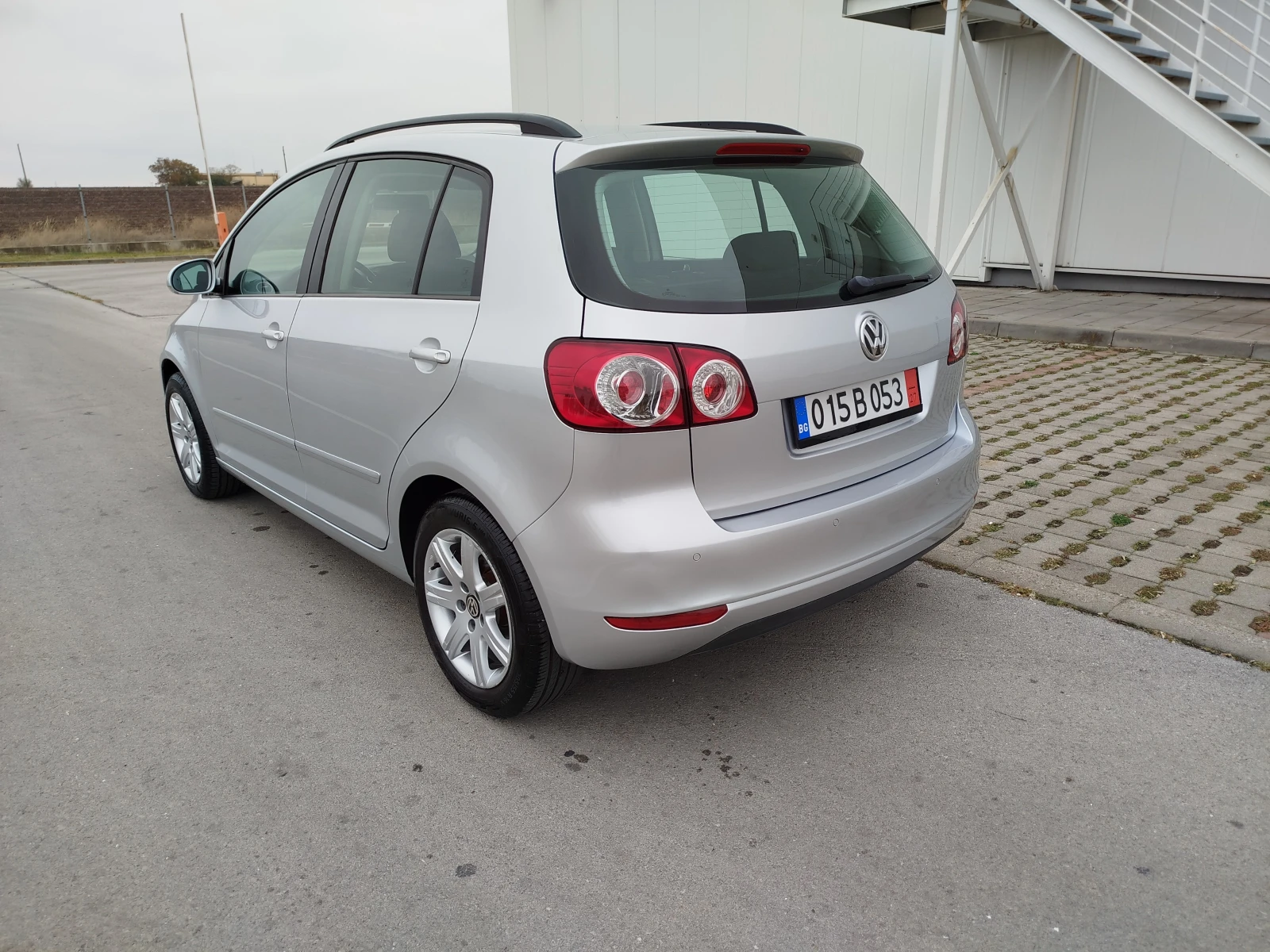 VW Golf Plus 1.4-80кс.Евро-5 - изображение 4