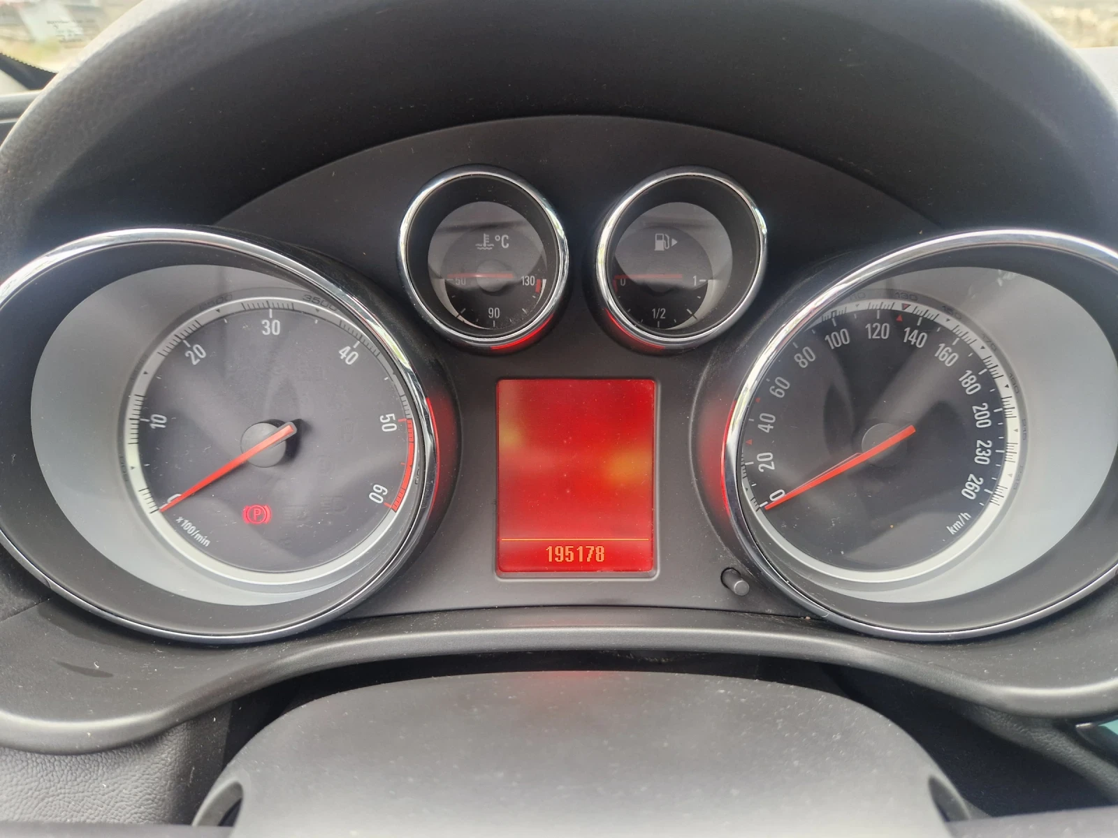 Opel Insignia 2.0cdti, 160, 11, 195..  | Mobile.bg   13