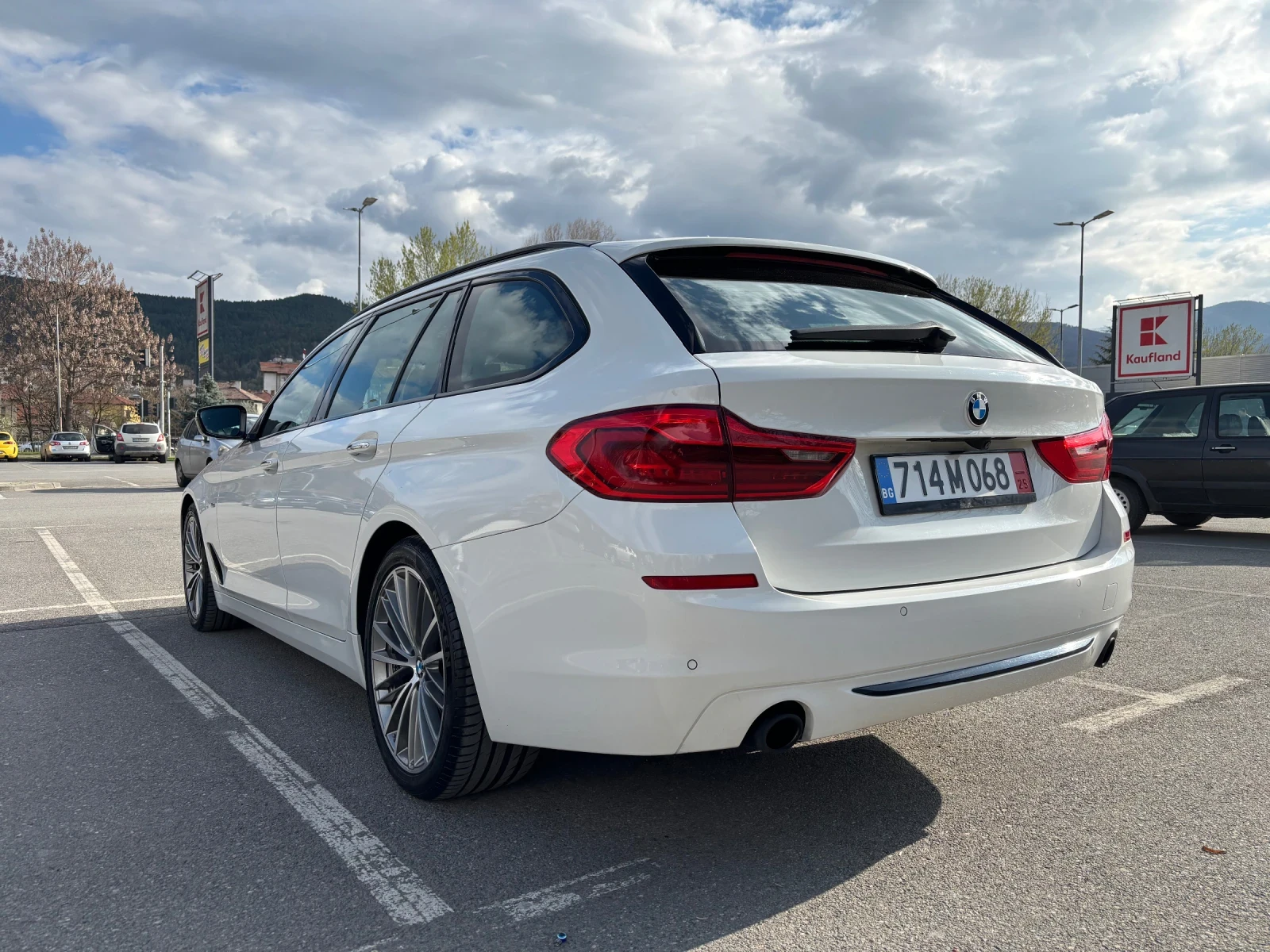 BMW 520 G31 SPORT LINE - изображение 3