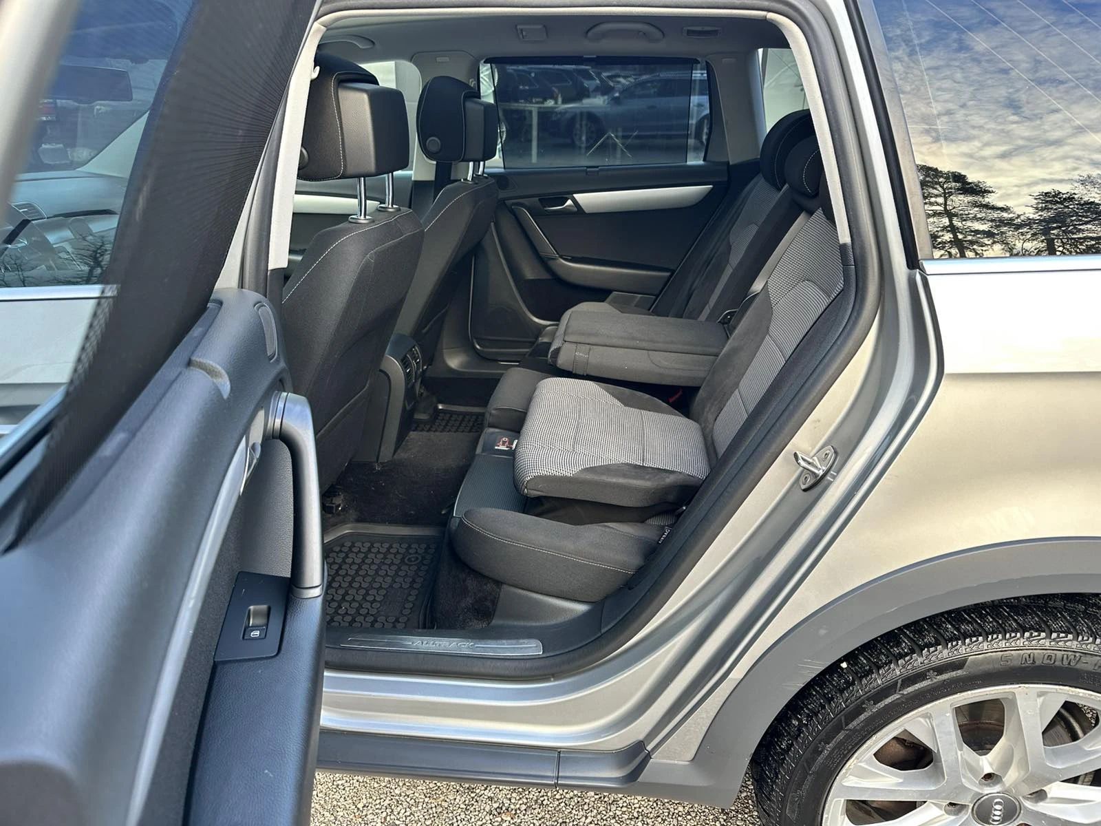 VW Alltrack 2.0 TDI /PANO/ | Mobile.bg   11