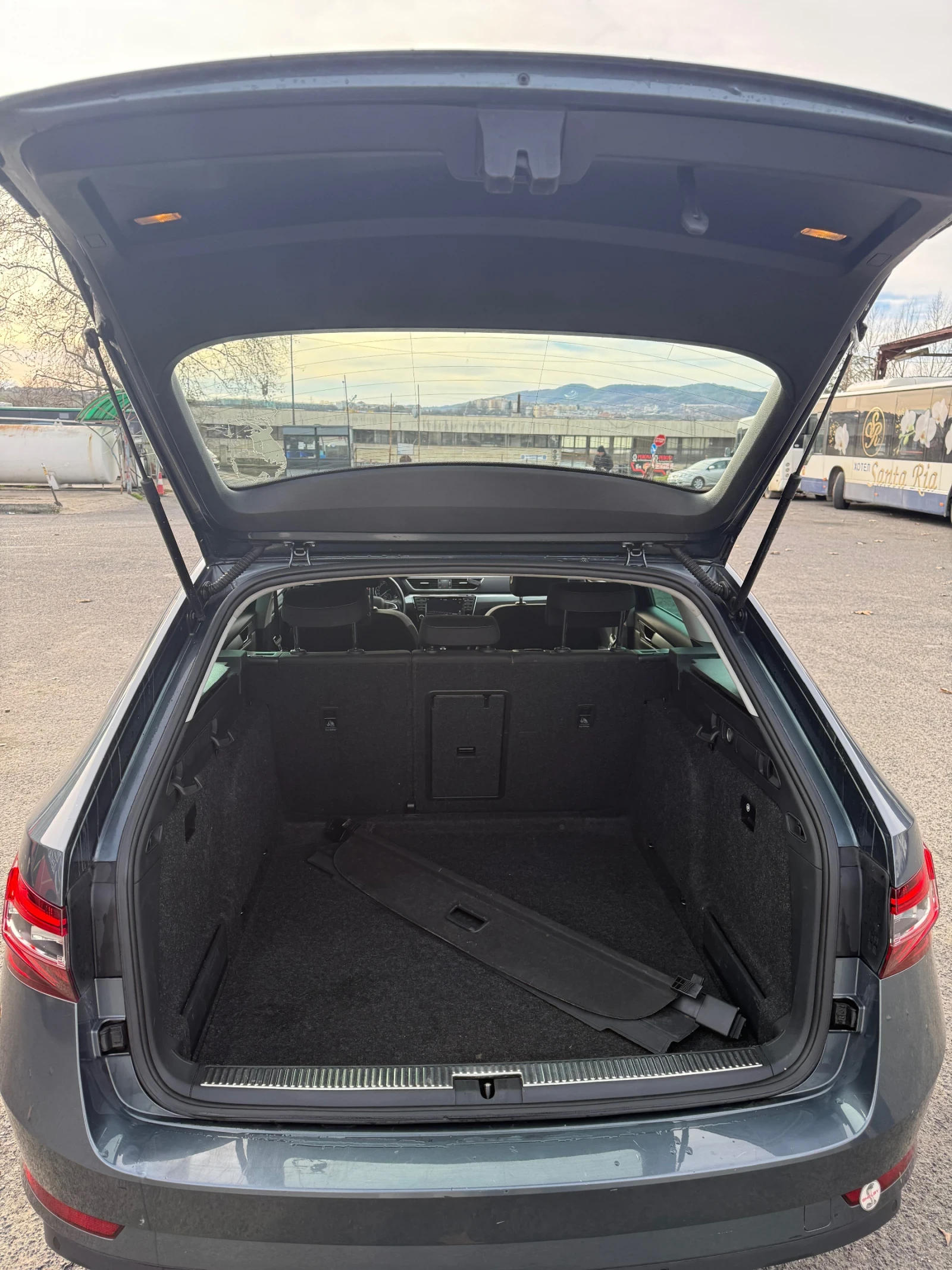 Skoda Superb 1.6 TDI - изображение 5