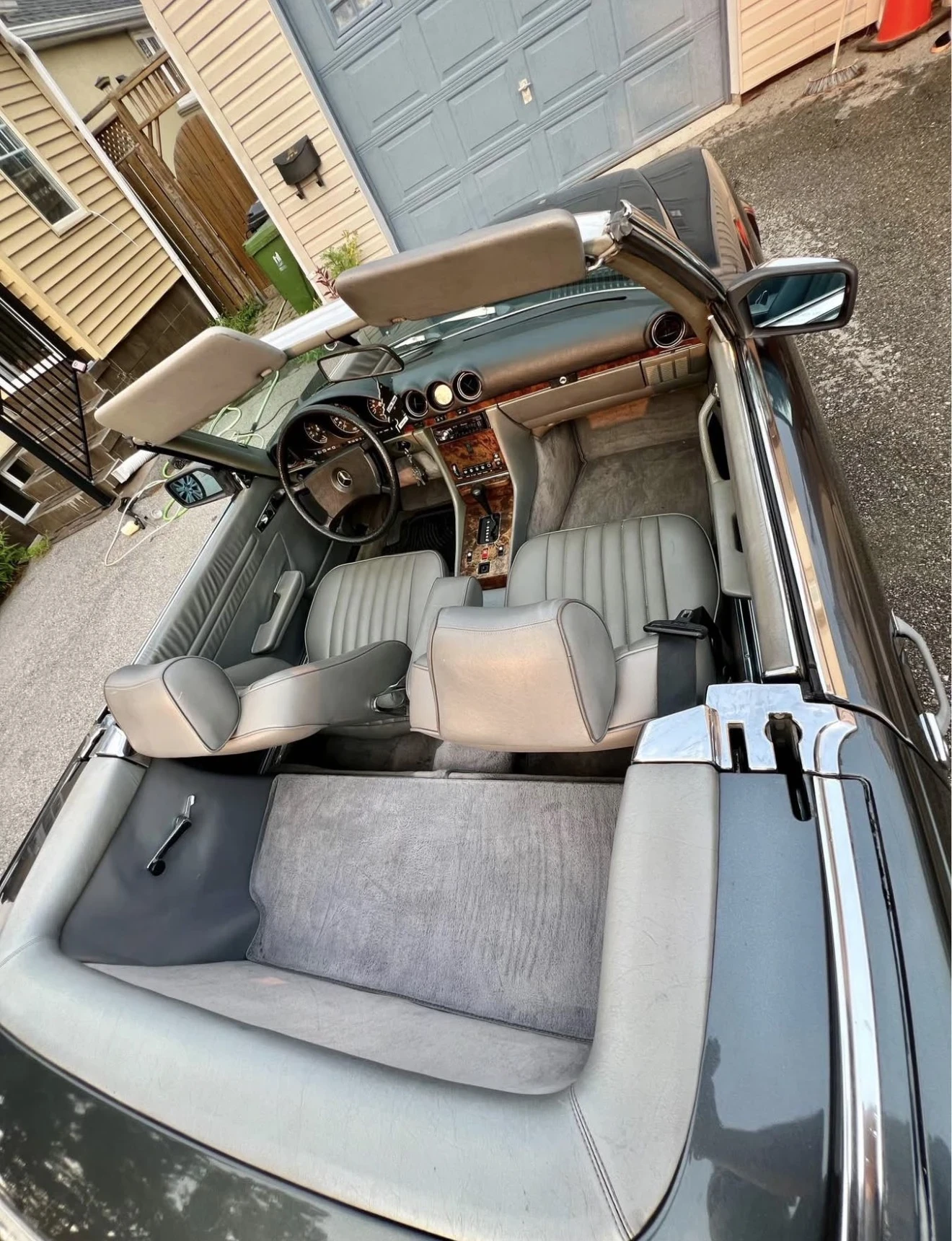 Mercedes-Benz 560 SL - изображение 9