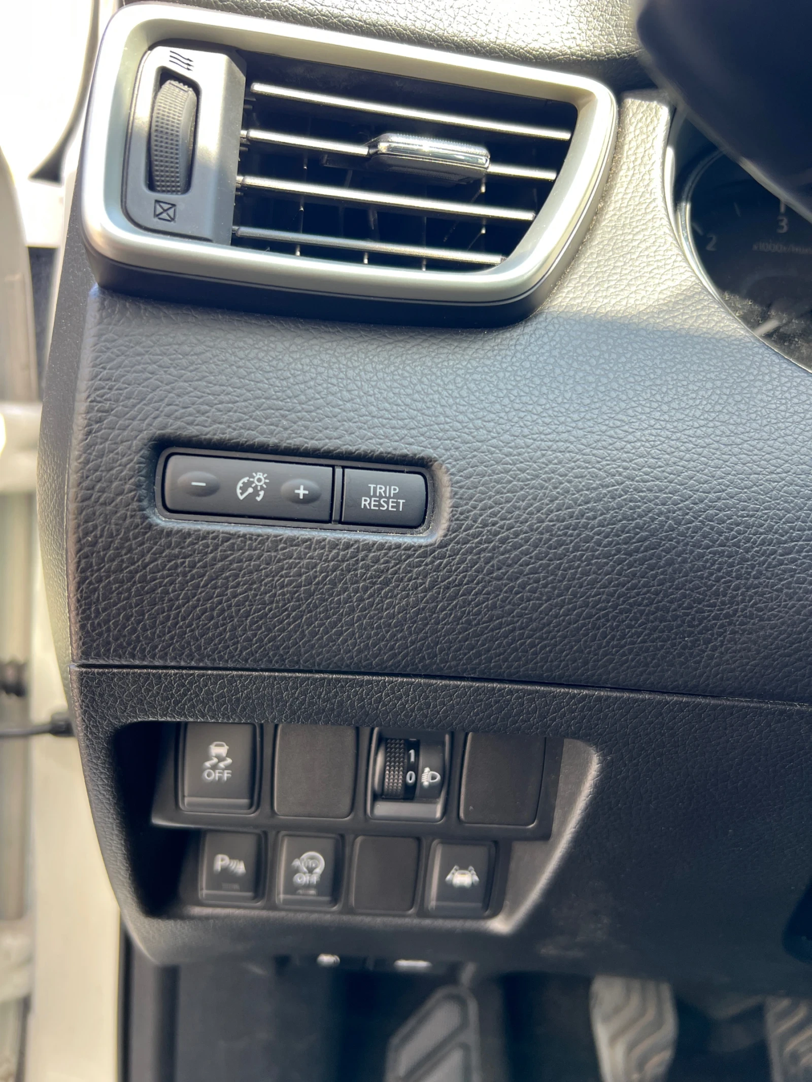 Nissan Qashqai DCI 130, снимка 10 - Автомобили и джипове - 53435953