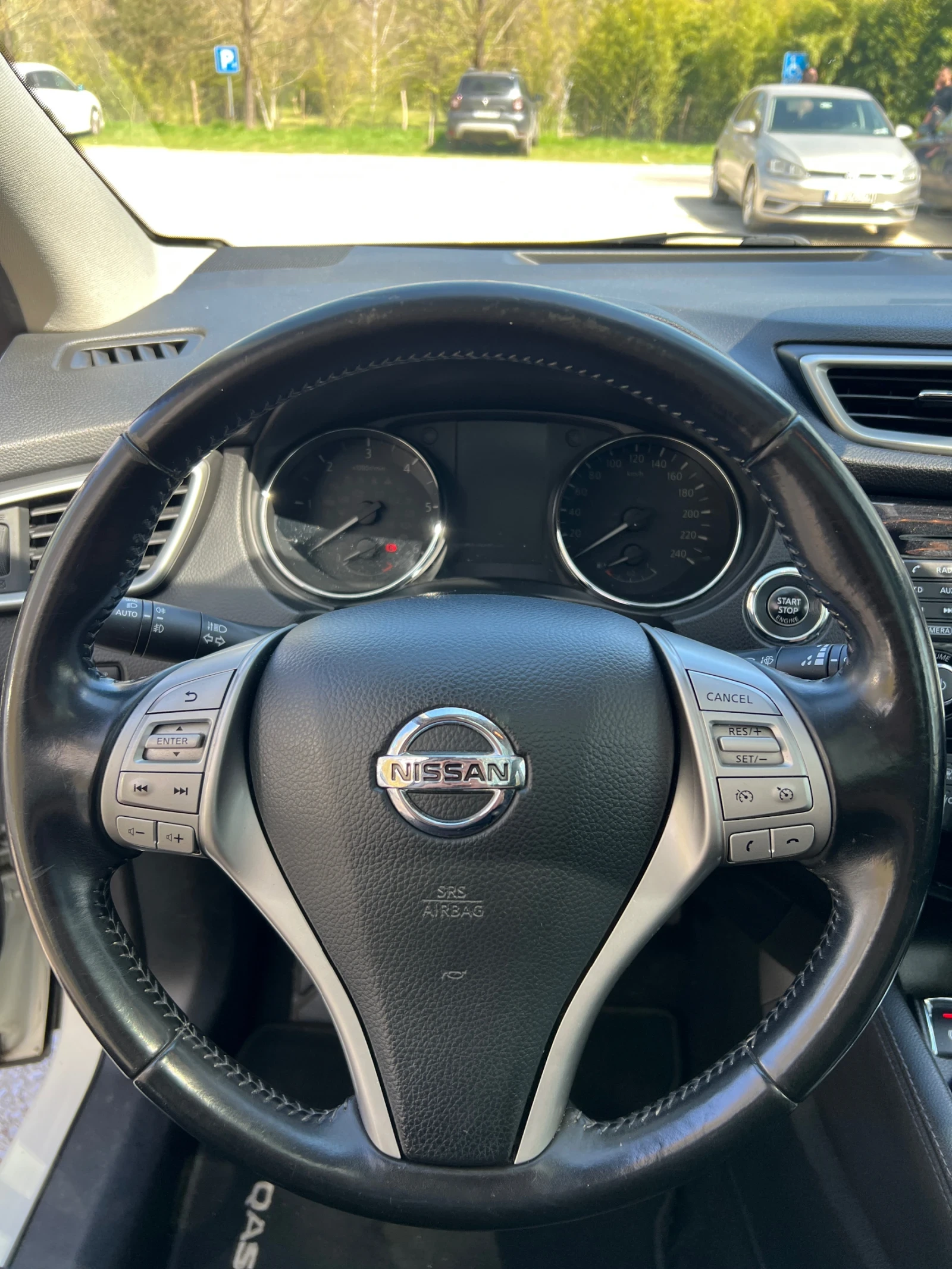 Nissan Qashqai DCI 130, снимка 12 - Автомобили и джипове - 53435953